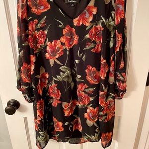 Lulus’s black chiffon shift dress